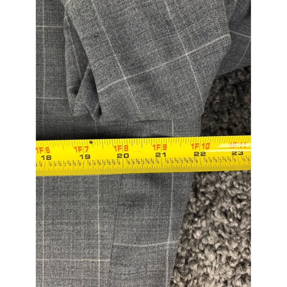 Jos. A. Bank 1905 Slim Fit Gray Windowpane Wool Blend Blazer Sport Coat 46R